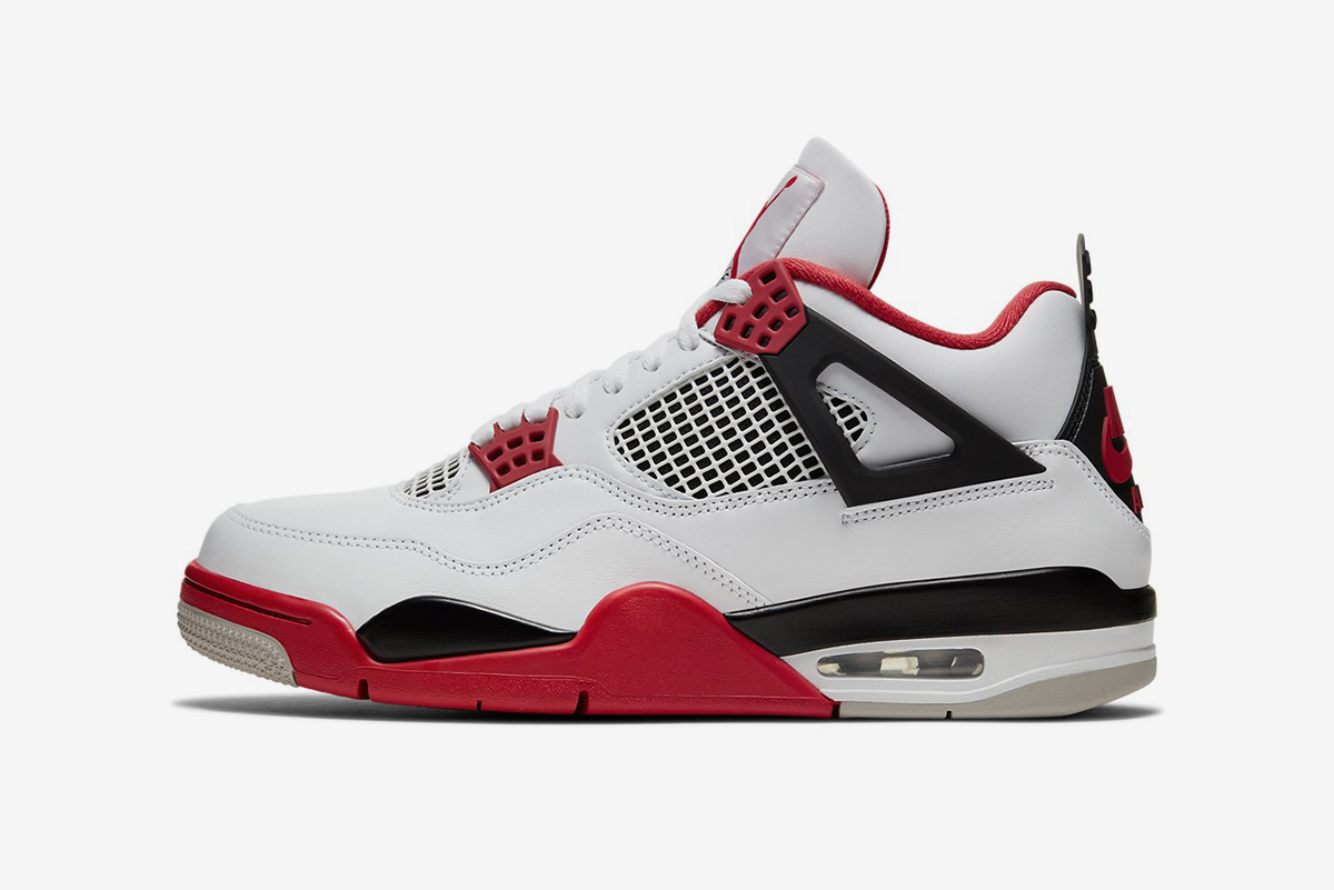 Nike Air Jordan 4 “Fire Red”: Images 